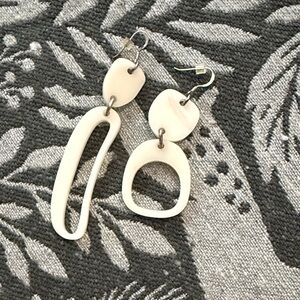 Mixed Ovoid Ivory Coloured Earrings